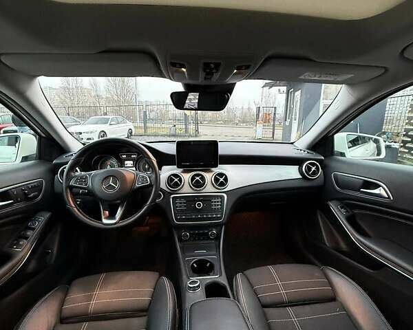 Белый Мерседес ГЛА-Класс, объемом двигателя 2.14 л и пробегом 119 тыс. км за 19500 $, фото 7 на Automoto.ua