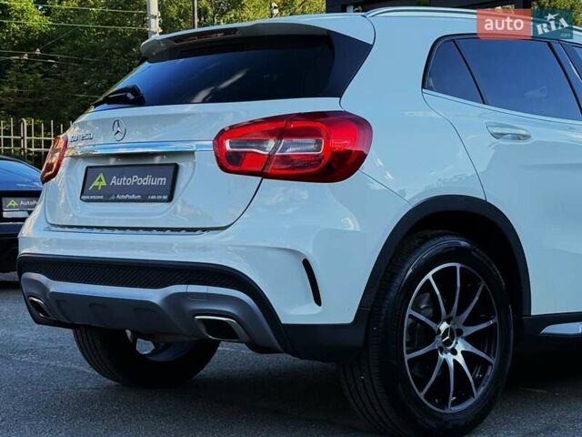 Белый Мерседес ГЛА-Класс, объемом двигателя 1.99 л и пробегом 102 тыс. км за 17299 $, фото 18 на Automoto.ua