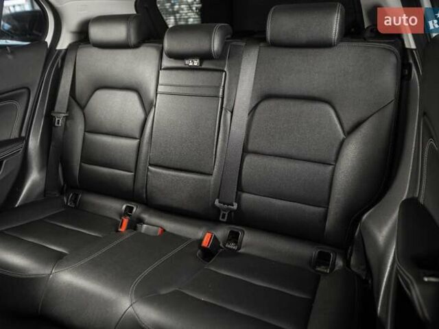 Белый Мерседес ГЛА-Класс, объемом двигателя 2.14 л и пробегом 123 тыс. км за 21900 $, фото 14 на Automoto.ua