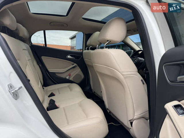 Белый Мерседес ГЛА-Класс, объемом двигателя 1.99 л и пробегом 110 тыс. км за 17500 $, фото 18 на Automoto.ua