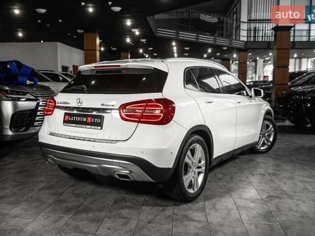 Белый Мерседес ГЛА-Класс, объемом двигателя 2.14 л и пробегом 123 тыс. км за 21900 $, фото 31 на Automoto.ua