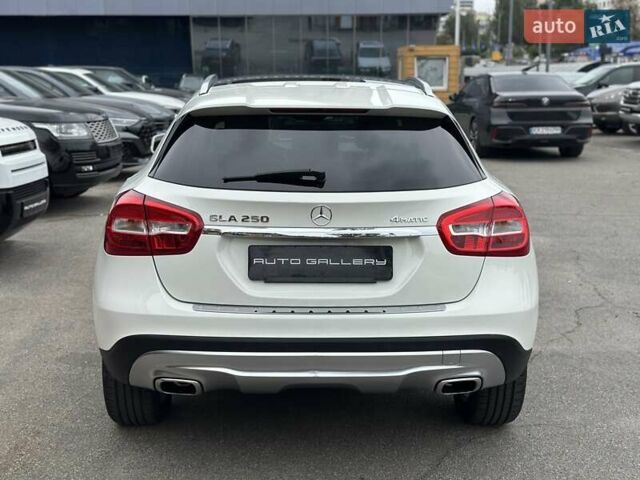 Белый Мерседес ГЛА-Класс, объемом двигателя 1.99 л и пробегом 145 тыс. км за 19500 $, фото 11 на Automoto.ua