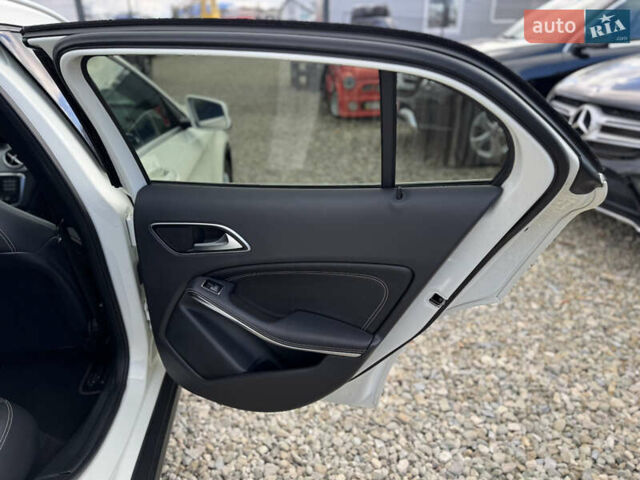 Білий Мерседес ГЛА-Клас, об'ємом двигуна 1.46 л та пробігом 46 тис. км за 21999 $, фото 27 на Automoto.ua