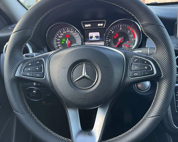 Белый Мерседес ГЛА-Класс, объемом двигателя 1.46 л и пробегом 324 тыс. км за 16700 $, фото 7 на Automoto.ua