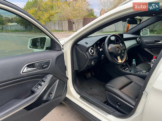 Белый Мерседес ГЛА-Класс, объемом двигателя 1.99 л и пробегом 91 тыс. км за 16700 $, фото 6 на Automoto.ua