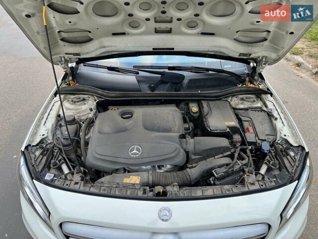 Белый Мерседес ГЛА-Класс, объемом двигателя 1.99 л и пробегом 91 тыс. км за 16700 $, фото 9 на Automoto.ua