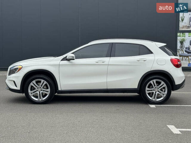 Белый Мерседес ГЛА-Класс, объемом двигателя 1.99 л и пробегом 110 тыс. км за 17500 $, фото 8 на Automoto.ua