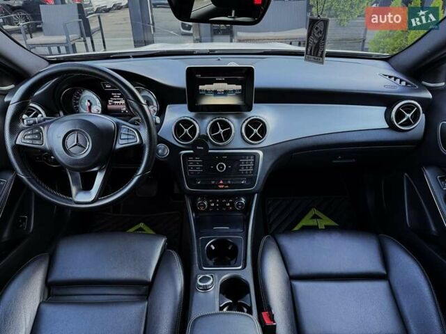 Белый Мерседес ГЛА-Класс, объемом двигателя 1.99 л и пробегом 102 тыс. км за 17299 $, фото 34 на Automoto.ua