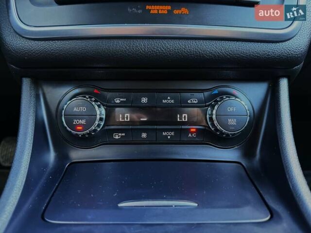 Белый Мерседес ГЛА-Класс, объемом двигателя 1.99 л и пробегом 102 тыс. км за 17700 $, фото 37 на Automoto.ua