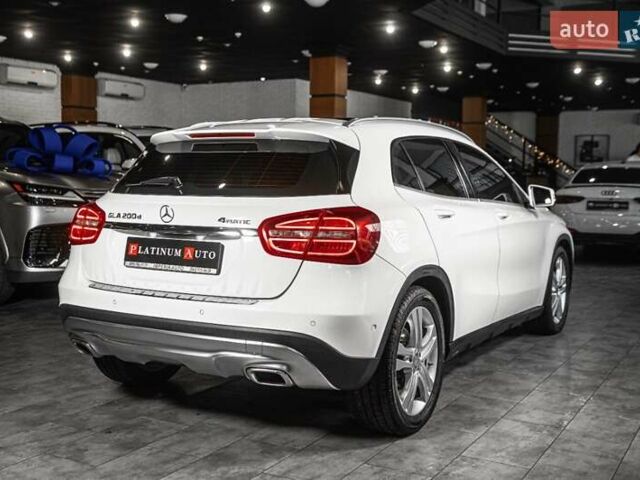 Белый Мерседес ГЛА-Класс, объемом двигателя 2.14 л и пробегом 123 тыс. км за 21900 $, фото 36 на Automoto.ua