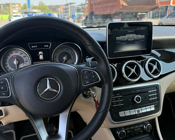 Белый Мерседес ГЛА-Класс, объемом двигателя 1.99 л и пробегом 102 тыс. км за 18400 $, фото 13 на Automoto.ua