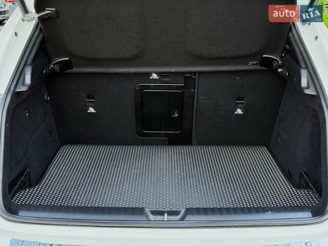 Белый Мерседес ГЛА-Класс, объемом двигателя 1.99 л и пробегом 102 тыс. км за 17700 $, фото 22 на Automoto.ua