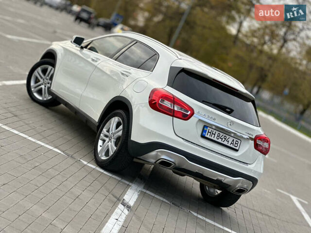 Мерседес ГЛА-Класс 2017 в Одессе на Automoto.ua Белый Мерседес ГЛА-Класс, объемом двигателя 1.99 л и пробегом 65 тыс. км за 20500 $, фото 16 на Automoto.ua