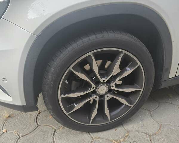 Белый Мерседес ГЛА-Класс, объемом двигателя 1.99 л и пробегом 80 тыс. км за 23000 $, фото 16 на Automoto.ua