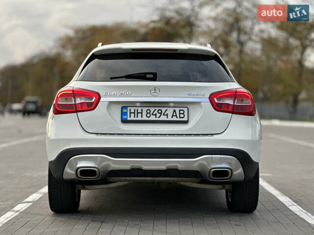 Мерседес ГЛА-Класс 2017 в Одессе на Automoto.ua Белый Мерседес ГЛА-Класс, объемом двигателя 1.99 л и пробегом 65 тыс. км за 20500 $, фото 26 на Automoto.ua