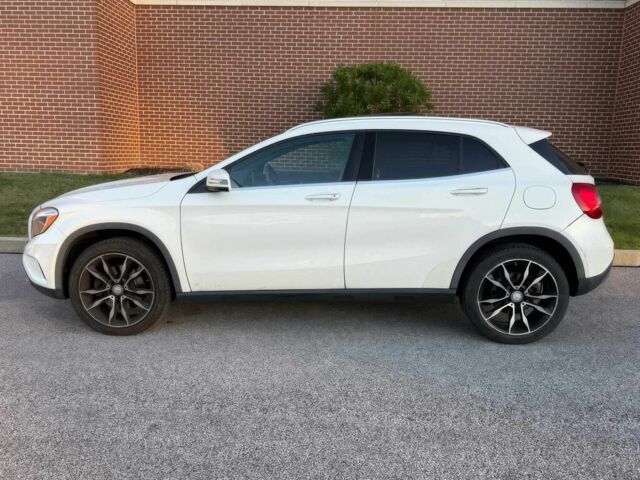 Білий Мерседес ГЛА-Клас, об'ємом двигуна 2 л та пробігом 69 тис. км за 17500 $, фото 5 на Automoto.ua