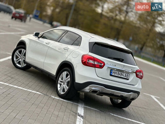 Мерседес ГЛА-Класс 2017 в Одессе на Automoto.ua Белый Мерседес ГЛА-Класс, объемом двигателя 1.99 л и пробегом 65 тыс. км за 20500 $, фото 15 на Automoto.ua