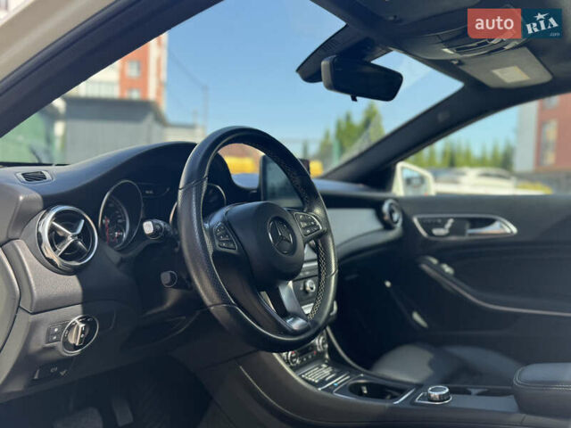 Мерседес ГЛА-Класс 2017 в Львове на Automoto.ua Белый Мерседес ГЛА-Класс, объемом двигателя 1.99 л и пробегом 18 тыс. км за 22000 $, фото 7 на Automoto.ua