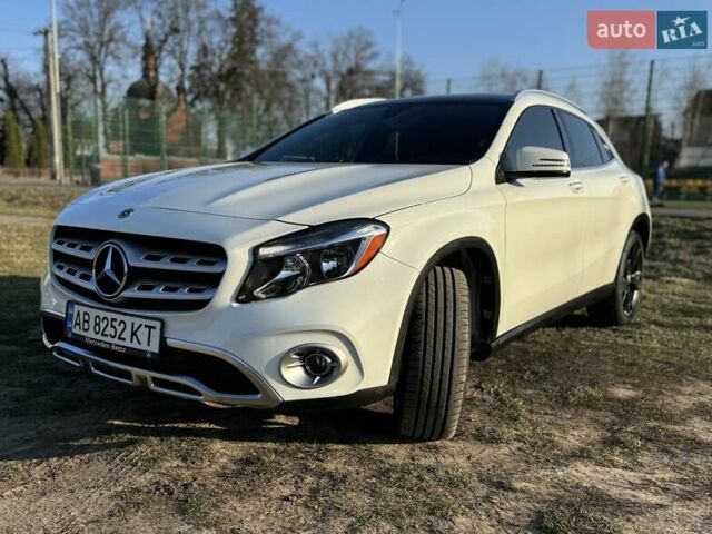 Белый Мерседес ГЛА-Класс, объемом двигателя 1.99 л и пробегом 153 тыс. км за 18500 $, фото 4 на Automoto.ua