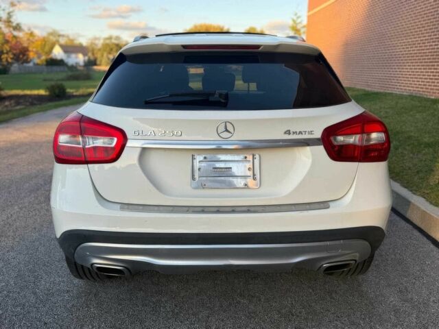 Білий Мерседес ГЛА-Клас, об'ємом двигуна 2 л та пробігом 69 тис. км за 17500 $, фото 4 на Automoto.ua