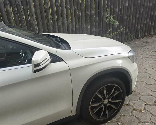 Белый Мерседес ГЛА-Класс, объемом двигателя 1.99 л и пробегом 80 тыс. км за 23000 $, фото 13 на Automoto.ua