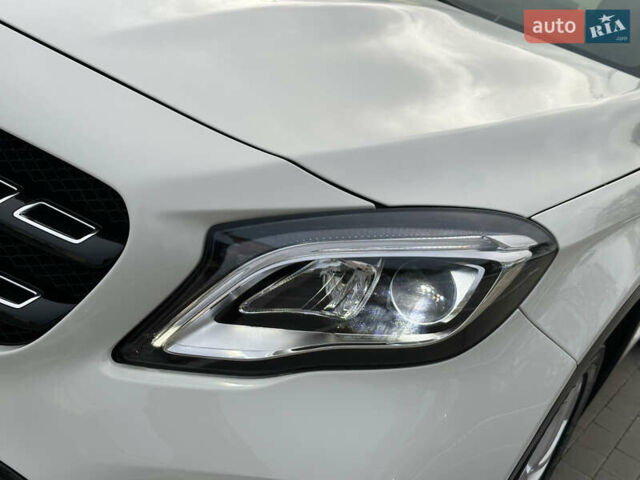 Мерседес ГЛА-Класс 2017 в Одессе на Automoto.ua Белый Мерседес ГЛА-Класс, объемом двигателя 1.99 л и пробегом 65 тыс. км за 20500 $, фото 25 на Automoto.ua