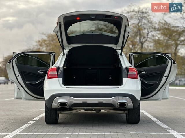 Мерседес ГЛА-Класс 2017 в Одессе на Automoto.ua Белый Мерседес ГЛА-Класс, объемом двигателя 1.99 л и пробегом 65 тыс. км за 20500 $, фото 34 на Automoto.ua