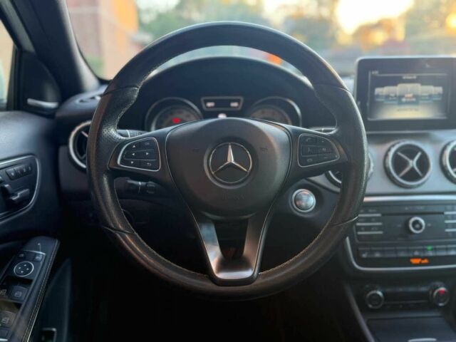 Білий Мерседес ГЛА-Клас, об'ємом двигуна 2 л та пробігом 69 тис. км за 17500 $, фото 7 на Automoto.ua