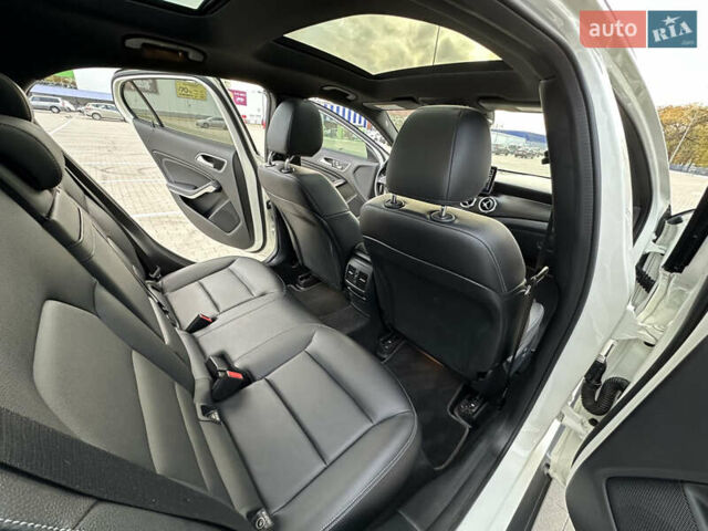 Мерседес ГЛА-Класс 2017 в Одессе на Automoto.ua Белый Мерседес ГЛА-Класс, объемом двигателя 1.99 л и пробегом 65 тыс. км за 20500 $, фото 38 на Automoto.ua