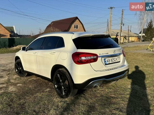 Белый Мерседес ГЛА-Класс, объемом двигателя 1.99 л и пробегом 153 тыс. км за 18500 $, фото 19 на Automoto.ua