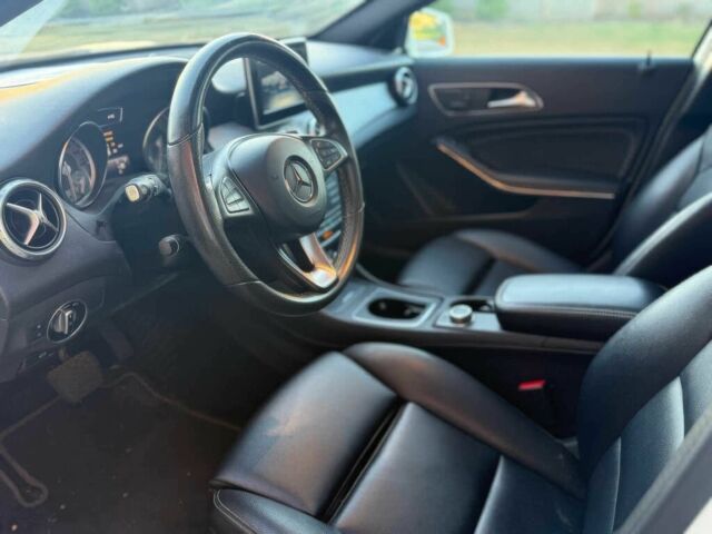 Білий Мерседес ГЛА-Клас, об'ємом двигуна 2 л та пробігом 69 тис. км за 17500 $, фото 8 на Automoto.ua