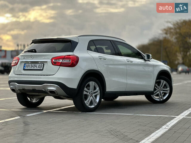 Мерседес ГЛА-Класс 2017 в Одессе на Automoto.ua Белый Мерседес ГЛА-Класс, объемом двигателя 1.99 л и пробегом 65 тыс. км за 20500 $, фото 18 на Automoto.ua