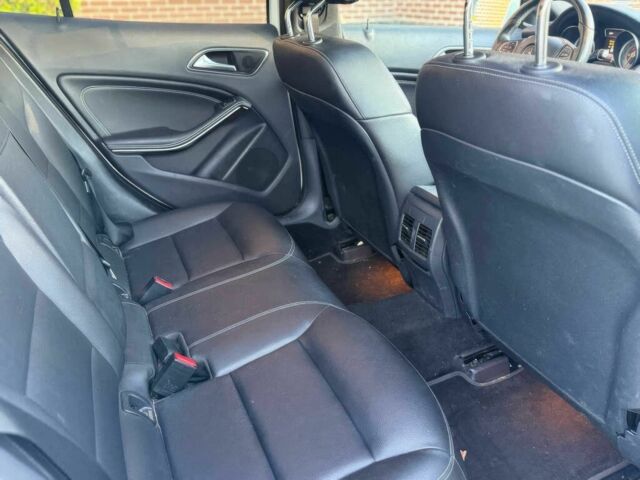 Білий Мерседес ГЛА-Клас, об'ємом двигуна 2 л та пробігом 69 тис. км за 17500 $, фото 12 на Automoto.ua