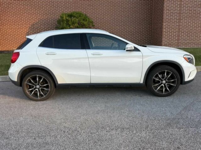 Білий Мерседес ГЛА-Клас, об'ємом двигуна 2 л та пробігом 69 тис. км за 17500 $, фото 3 на Automoto.ua