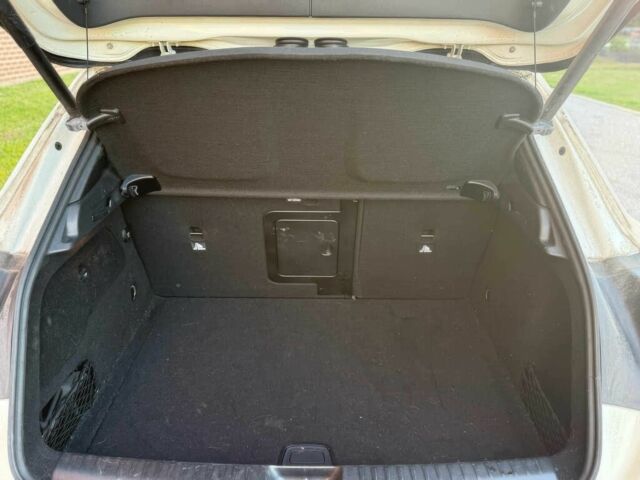 Білий Мерседес ГЛА-Клас, об'ємом двигуна 2 л та пробігом 69 тис. км за 17500 $, фото 15 на Automoto.ua