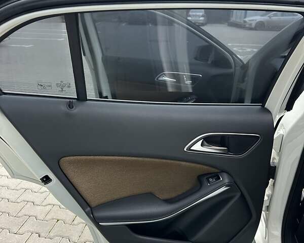 Белый Мерседес ГЛА-Класс, объемом двигателя 2.14 л и пробегом 99 тыс. км за 23900 $, фото 19 на Automoto.ua