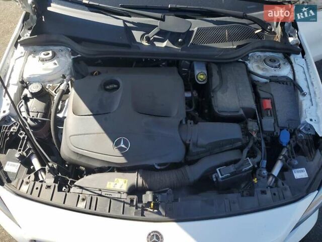 Білий Мерседес ГЛА-Клас, об'ємом двигуна 0 л та пробігом 107 тис. км за 4500 $, фото 11 на Automoto.ua