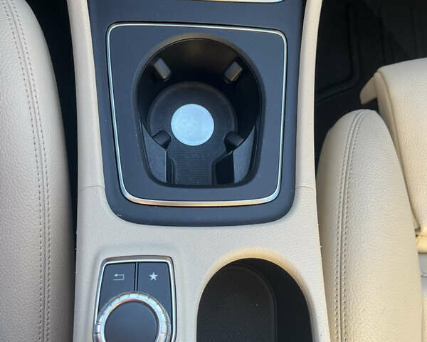 Белый Мерседес ГЛА-Класс, объемом двигателя 1.99 л и пробегом 89 тыс. км за 22500 $, фото 23 на Automoto.ua