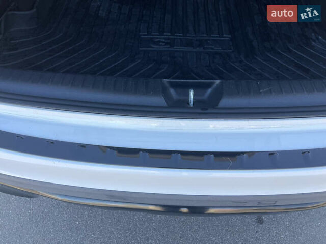 Белый Мерседес ГЛА-Класс, объемом двигателя 1.99 л и пробегом 89 тыс. км за 22500 $, фото 28 на Automoto.ua