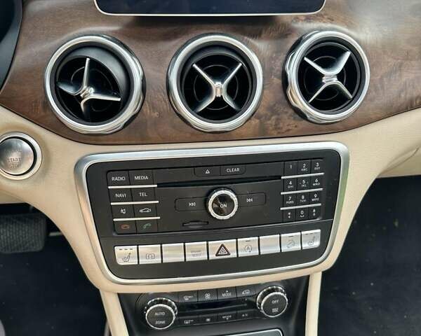 Білий Мерседес ГЛА-Клас, об'ємом двигуна 1.99 л та пробігом 60 тис. км за 26500 $, фото 7 на Automoto.ua