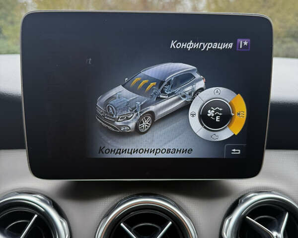 Белый Мерседес ГЛА-Класс, объемом двигателя 1.99 л и пробегом 104 тыс. км за 18900 $, фото 31 на Automoto.ua