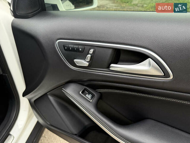 Белый Мерседес ГЛА-Класс, объемом двигателя 1.99 л и пробегом 104 тыс. км за 18900 $, фото 21 на Automoto.ua