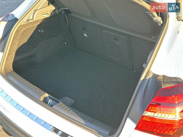 Білий Мерседес ГЛА-Клас, об'ємом двигуна 1.99 л та пробігом 59 тис. км за 35000 $, фото 45 на Automoto.ua