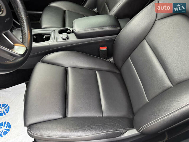 Белый Мерседес ГЛА-Класс, объемом двигателя 1.99 л и пробегом 104 тыс. км за 18900 $, фото 30 на Automoto.ua