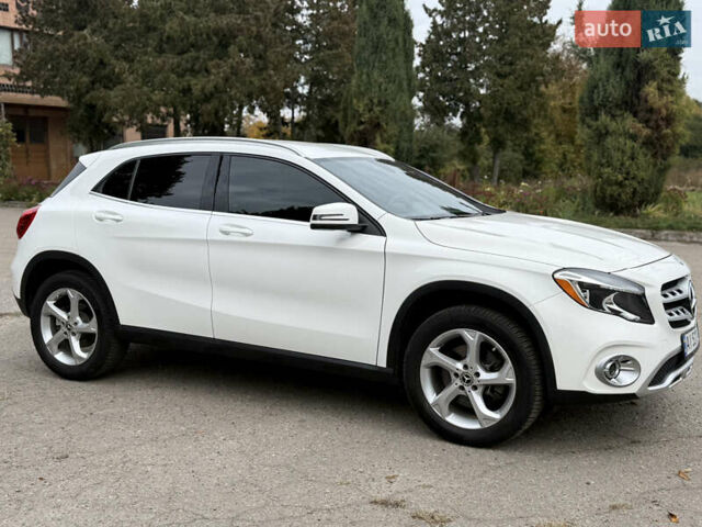 Белый Мерседес ГЛА-Класс, объемом двигателя 1.99 л и пробегом 104 тыс. км за 18900 $, фото 10 на Automoto.ua