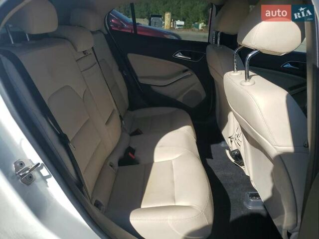 Білий Мерседес ГЛА-Клас, об'ємом двигуна 0 л та пробігом 107 тис. км за 4500 $, фото 10 на Automoto.ua