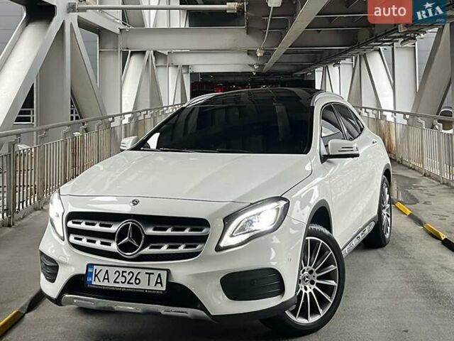 Белый Мерседес ГЛА-Класс, объемом двигателя 1.99 л и пробегом 66 тыс. км за 23800 $, фото 2 на Automoto.ua