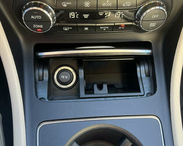 Белый Мерседес ГЛА-Класс, объемом двигателя 1.99 л и пробегом 89 тыс. км за 22500 $, фото 24 на Automoto.ua