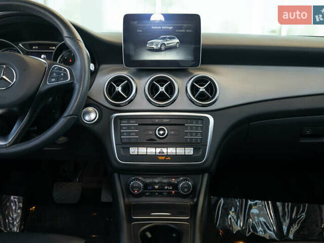 Белый Мерседес ГЛА-Класс, объемом двигателя 1.99 л и пробегом 82 тыс. км за 7600 $, фото 16 на Automoto.ua