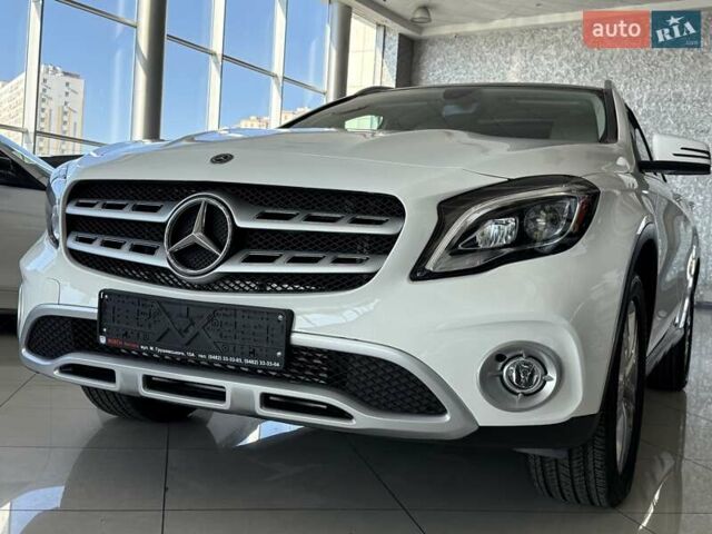 Мерседес ГЛА-Класс 2019 в Одессе на Automoto.ua Белый Мерседес ГЛА-Класс, объемом двигателя 1.99 л и пробегом 50 тыс. км за 23500 $, фото 3 на Automoto.ua